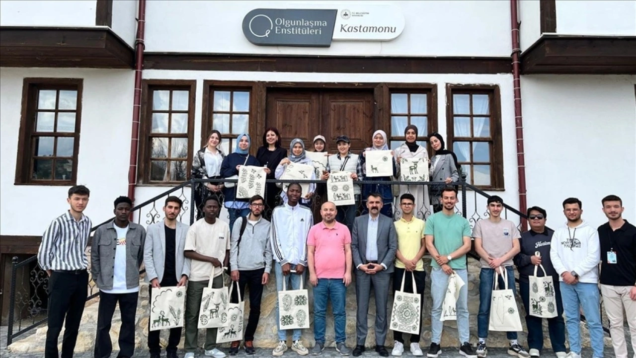 Kastamonu'da yabancı uyruklu öğrenciler bölge kültürünü tanıma fırsatı buldu