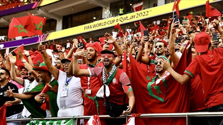 Katar 2022 Dünya Kupası'ndaki Arap taraftarlar kazanılan zaferlerle