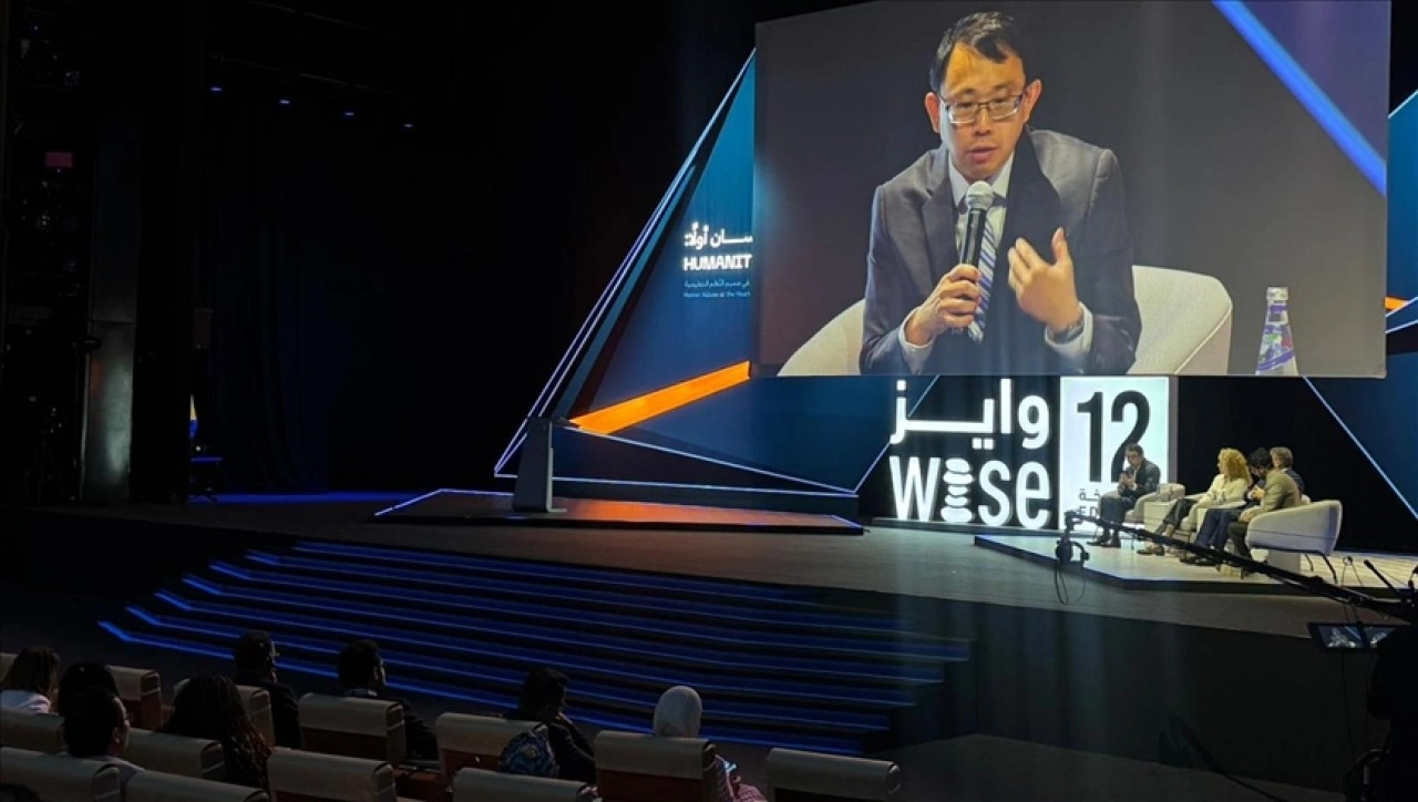 Katar'da düzenlenen "Dünya Eğitim İnovasyon Zirvesi 12"de özel oturum yapıldı