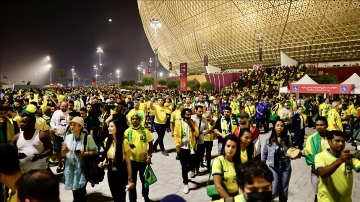 Katar, Dünya Kupası maçları için bileti olmayanların da ülkeye girebileceğini açıkladı