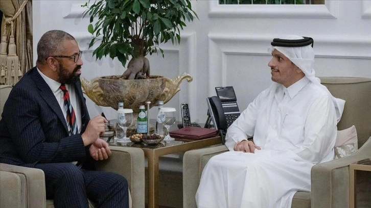Katar ve İngiltere, ikili işbirliği ve stratejik diyalog hazırlıklarını görüştü