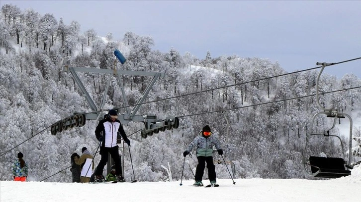 Kayak sezonu uzayan Kartepe'de rezervasyon hareketliliği yaşanıyor