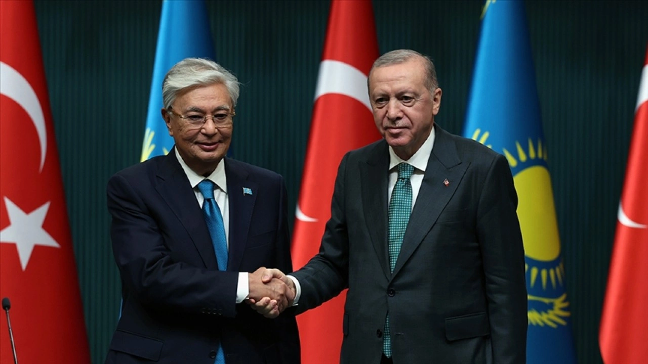 Kazakistan Cumhurbaşkanı Tokayev'den Cumhurbaşkanı Erdoğan'a teşekkür mesajı