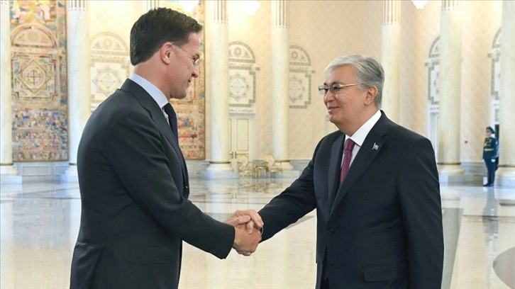 Kazakistan Cumhurbaşkanı Tokayev, Hollanda Başbakanı Rutte'yi kabul etti