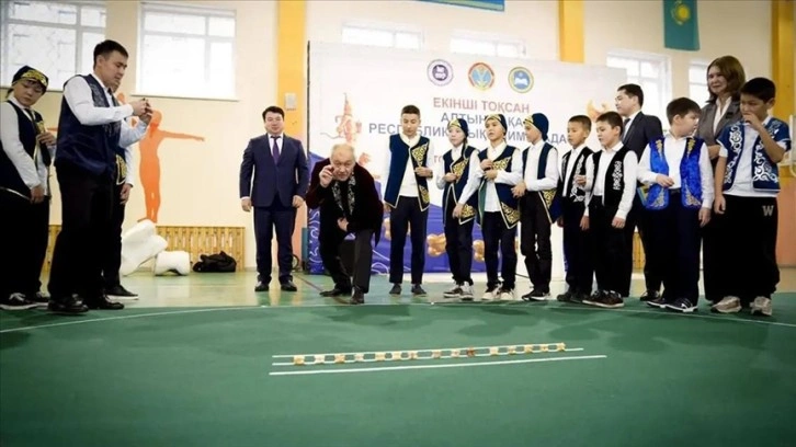 Kazakistan'da 2 milyon kişi aynı anda geleneksel 