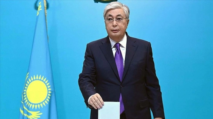 Kazakistan'da Tokayev, cumhurbaşkanlığı seçimini açık ara önde götürüyor