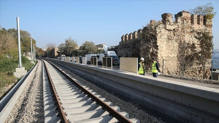 Kazlıçeşme-Sirkeci Raylı Sistem Projesi'nde ilk ray kaynağı yapıldı