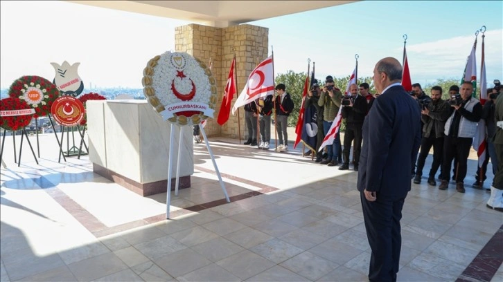 Kıbrıs Türklerinin özgürlük mücadelesi lideri Dr. Küçük, vefatının 40'ıncı yılında anıldı