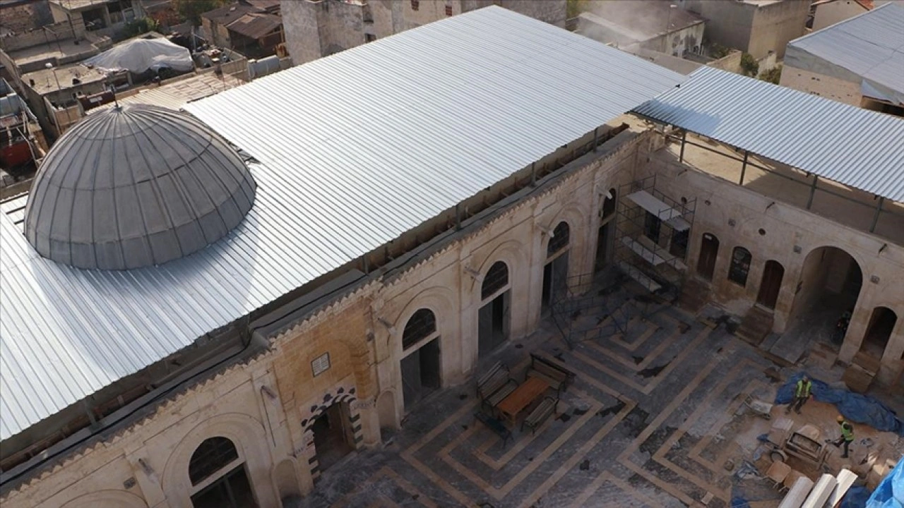 Kilis'te depremde ağır hasar g&ouml;ren tarihi Ulu Cami'nin restorasyonunda sona yaklaşıldı