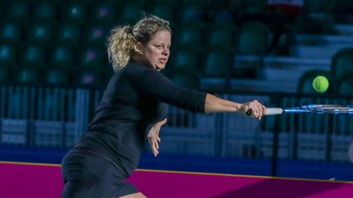 Kim Clijsters tenisi bırakma kararı aldı