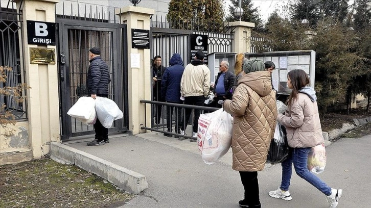 Kırgızistan'dan deprem bölgesine yardım seferberliği