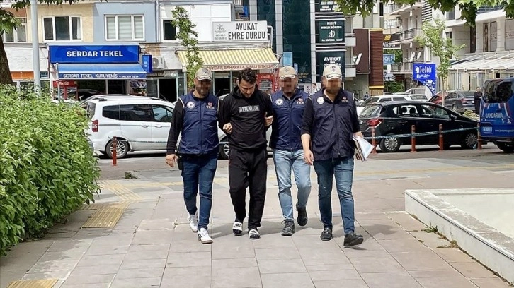 Kırmızı bültenle aranan 2 DEAŞ şüphelisi Kırşehir'de yakalandı