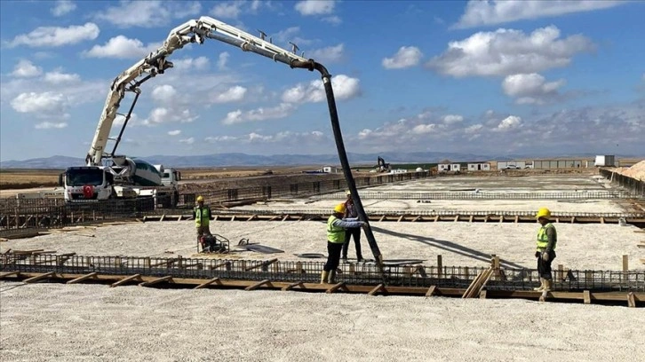 Kırşehir'de 400 kişiye iş imkanı sağlayacak jeotermal sera kuruluyor