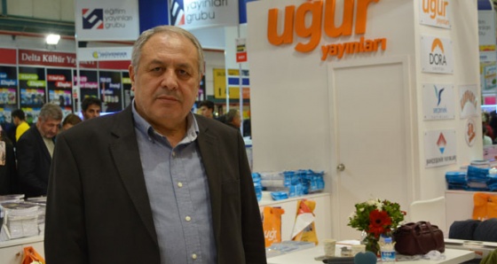 Kitap Fuarı'nda 'Uğur' rüzgârı