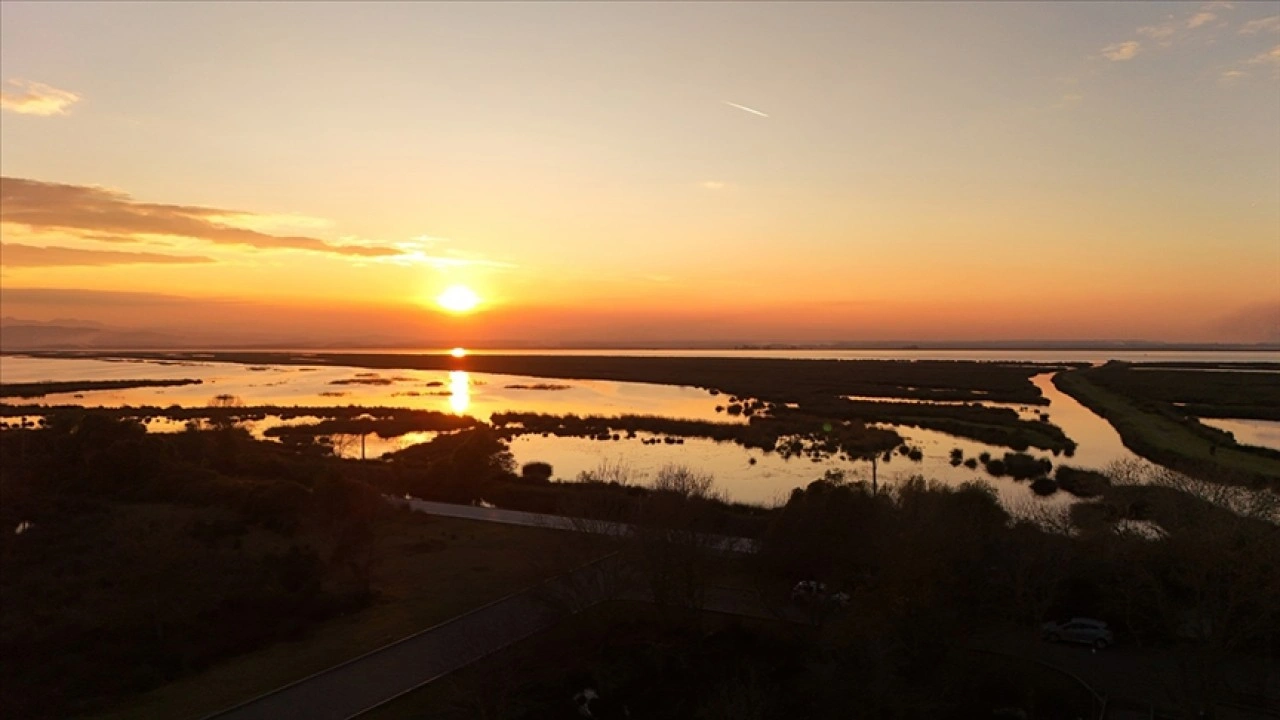 Kızılırmak Deltası her mevsim ziyaretçilerine ayrı güzellik sunuyor