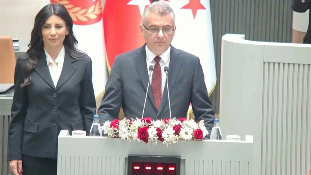 KKTC'de yeni Cumhurbaşkanı Tufan Erhürman ant içti
