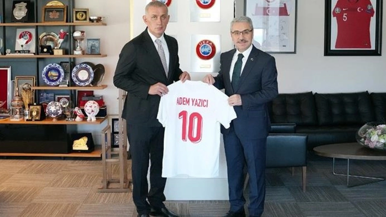 Kocaelispor Başkanı Recep Durul, TFF Başkanı Hacıosmanoğlu'nu ziyaret etti