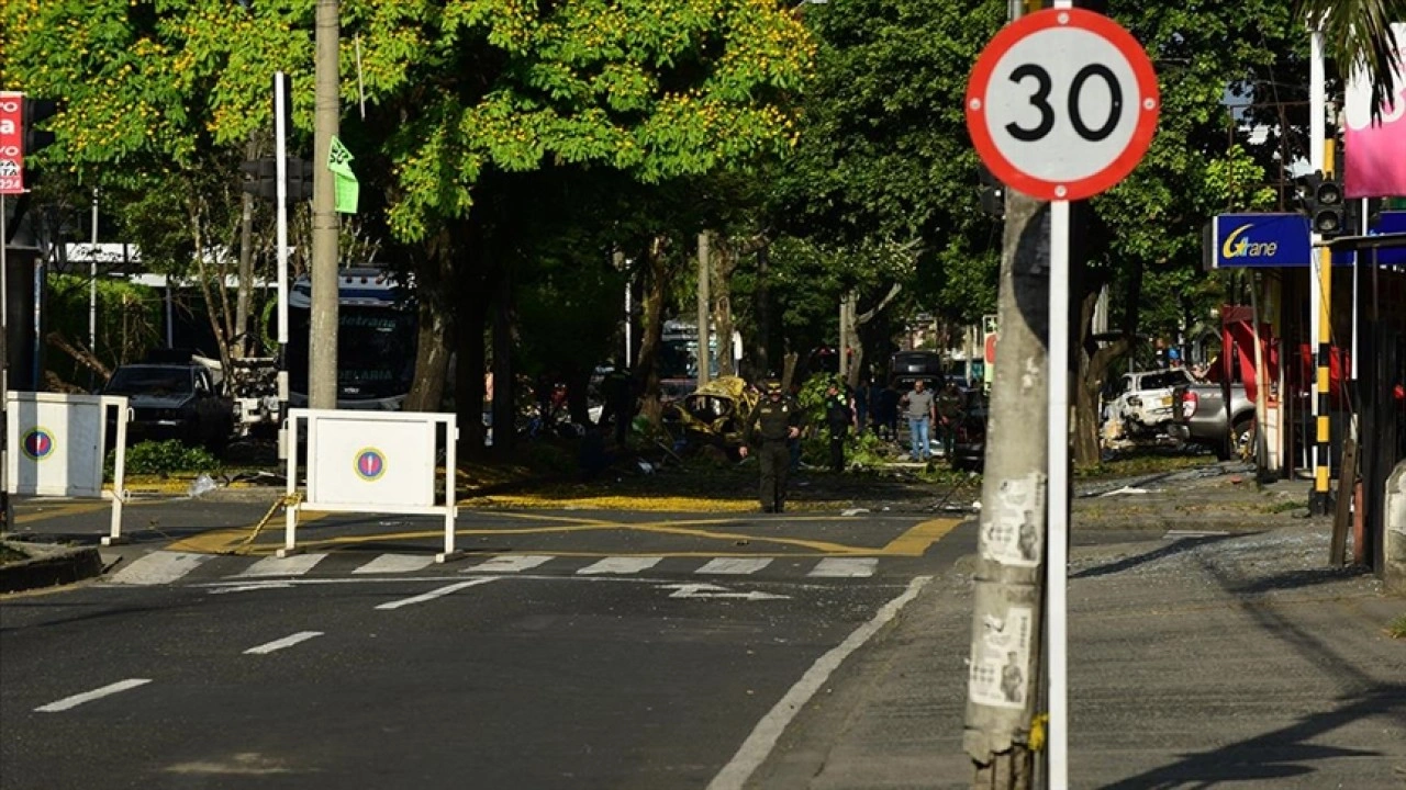 Kolombiya'da askeri hava üssü yakınlarındaki bombalı saldırıda 5 kişi öldü, 36 kişi yaralandı