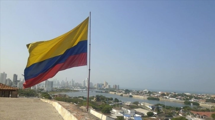 Kolombiya ve isyancı örgüt ELN barış görüşmelerine ABD dahil 7 ülkeyi davet etti