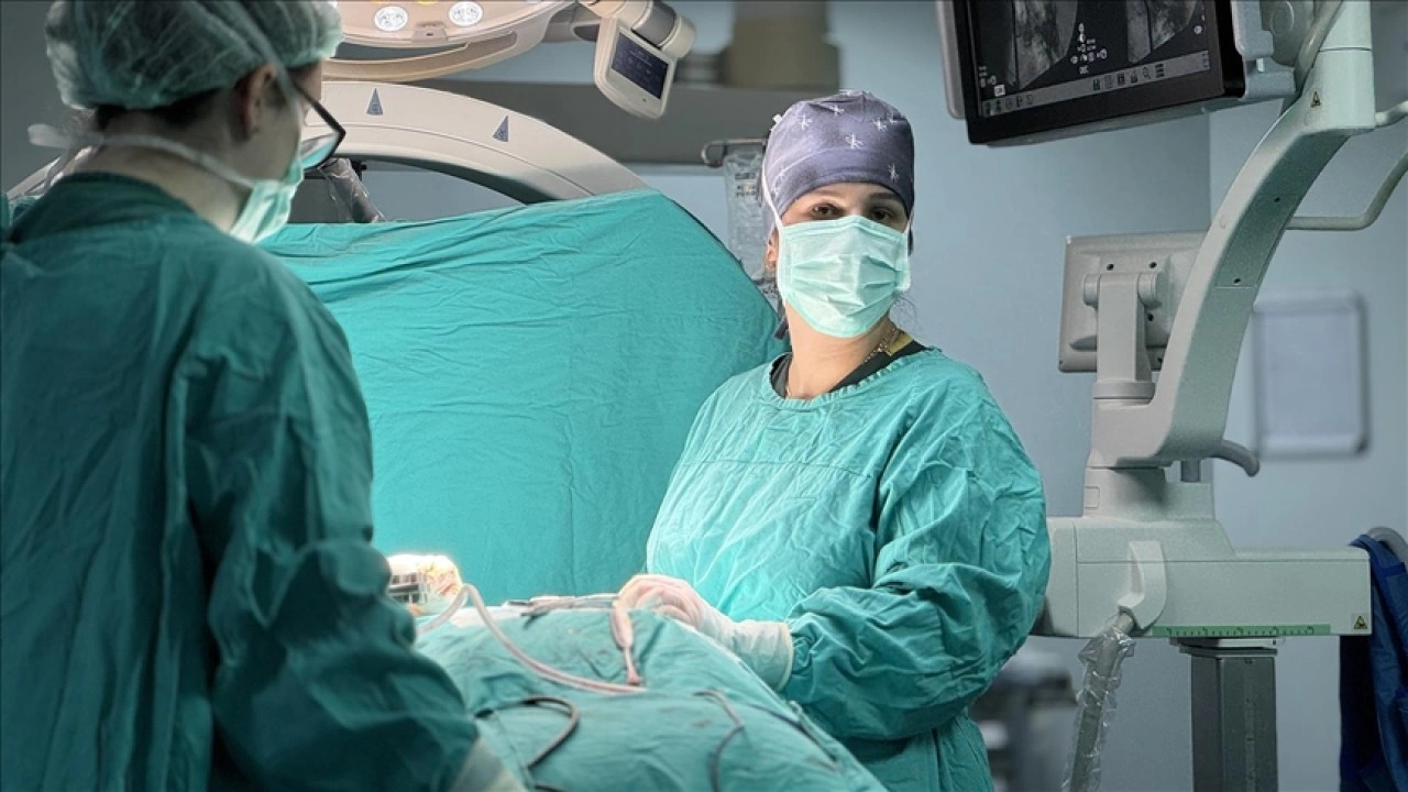 KTÜ Tıp Fakültesinin ilk kadın beyin cerrahı görev başında