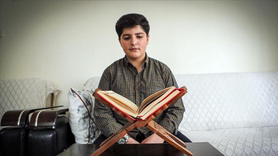 Kur'an-ı Kerim tilavetiyle gönülleri fetheden 15 yaşındaki Muhammed, imam olmak istiyor