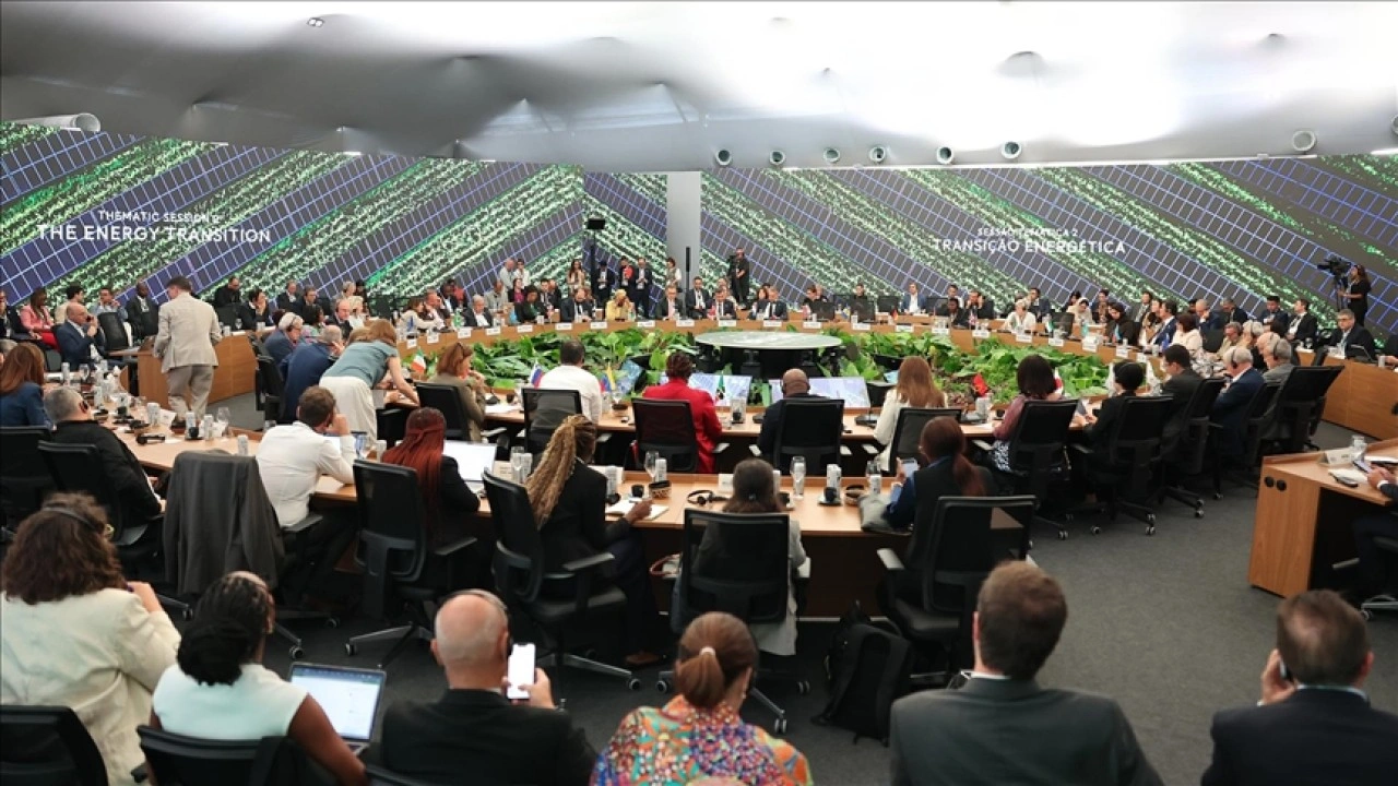 Küresel siyasi ortam iklim finansmanını zorlaştırarak eylemi yavaşlatıyor