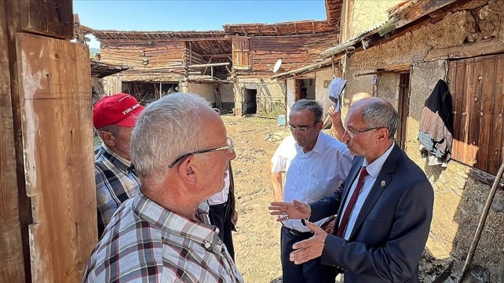 Kütahya'da selden etkilenen köylerde vatandaşların zararı karşılanacak