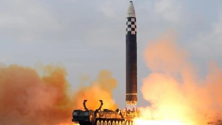 Kuzey Kore'nin balistik füze denemesi 