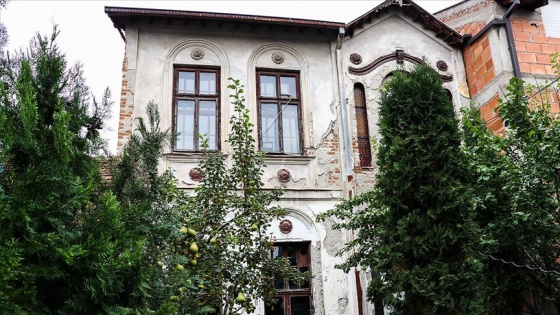Kuzey Makedonya’daki 150 yıllık Osmanlı evi zamana direniyor