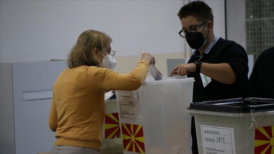 Kuzey Makedonya ve Kosova'da halk yerel seçim için sandık başında