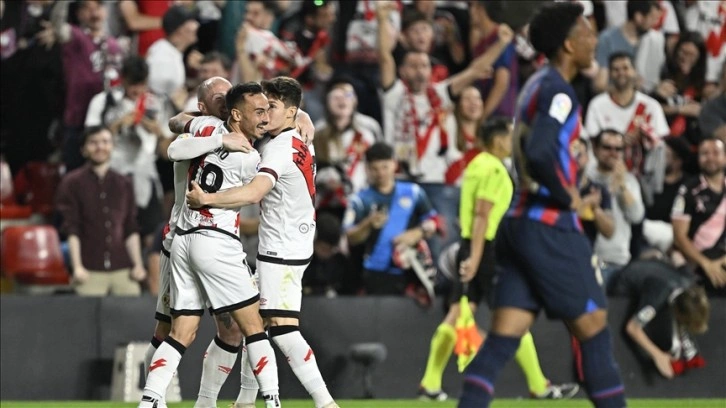 La Liga'da lider Barcelona deplasmanda Rayo Vallecano'ya yenildi