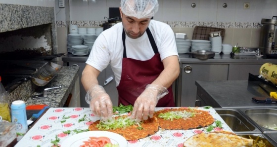 Lahmacuna gelen standart, satıcıyı da memnun etti