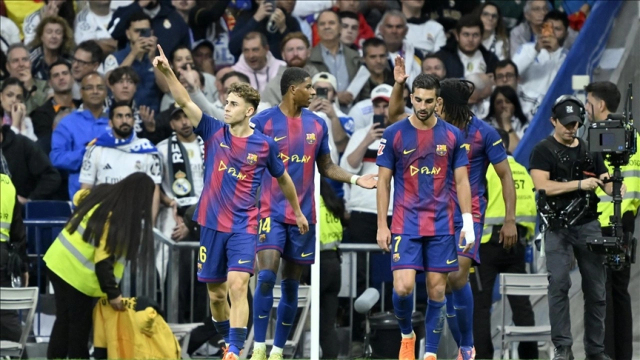 LaLiga'da Barcelona &uuml;st &uuml;ste 8. ma&ccedil;ını kazanarak liderliğini korudu