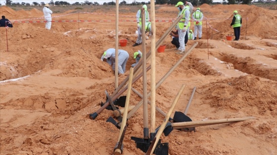 Libya'nın 'toplu mezarlar kenti' Terhune'de 6 ceset daha bulundu
