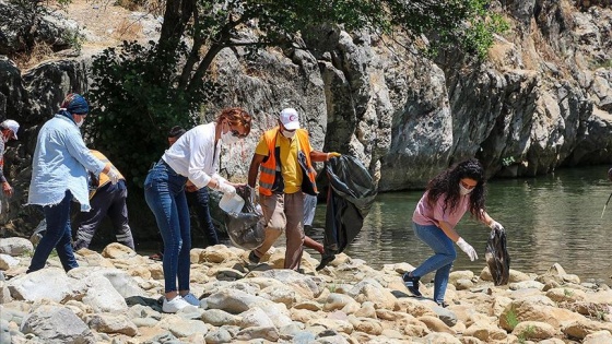 Liceli kadınların çevre hassasiyeti