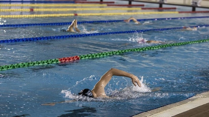Litvanyalı genç yüzücüler, Avrupa Şampiyonası'na Erzurum'da hazırlanıyor