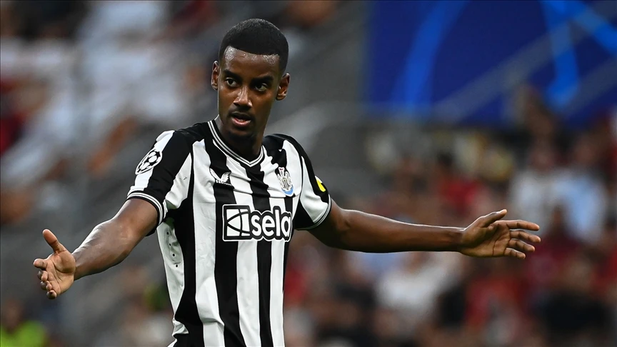 Liverpool, rekor transfer bedeliyle Isak'ı kadrosuna kattı