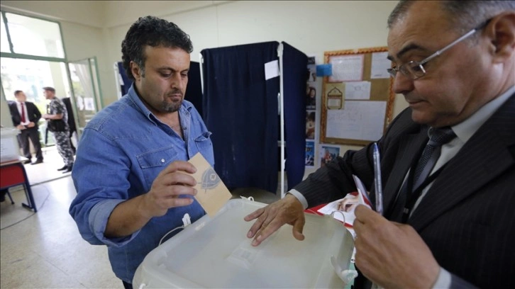 Lübnanlılar 15 Mayıs genel seçimleri için 48 ülkede oy kullanmaya başladı