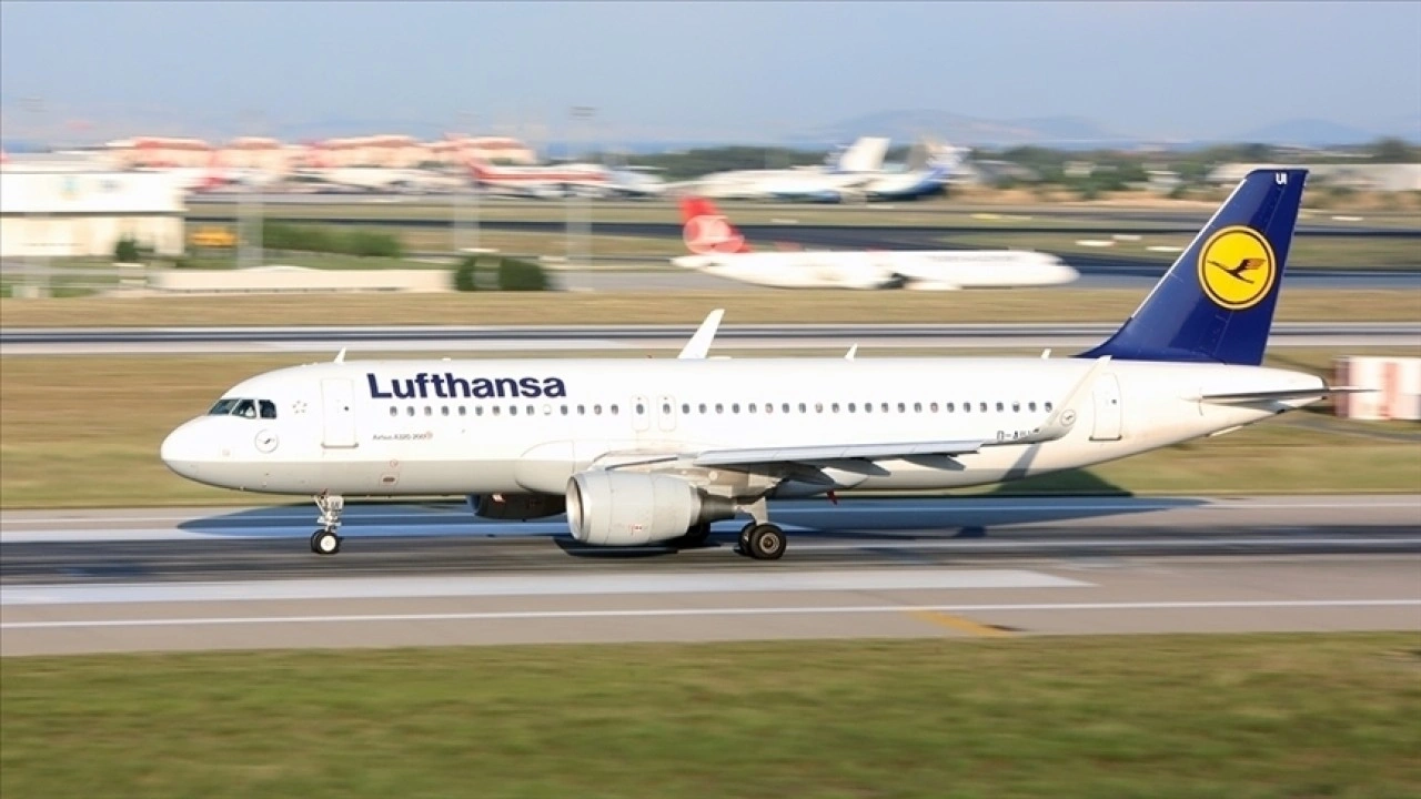 Lufthansa Grubu, ge&ccedil;en yıl i&ccedil;in 1,96 milyar avro kar a&ccedil;ıkladı
