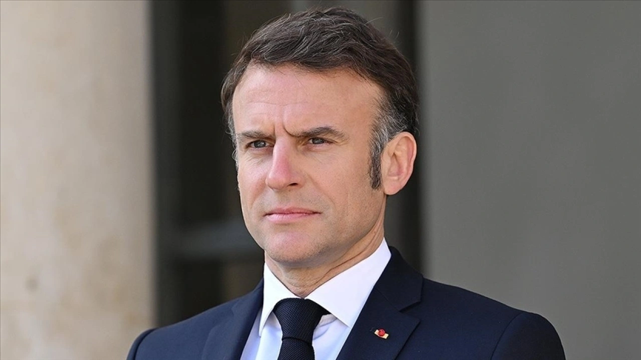 Macron, araştırmacıları Fransa'ya çekmek için ek 100 milyon avro yatırım yapacaklarını duyurdu