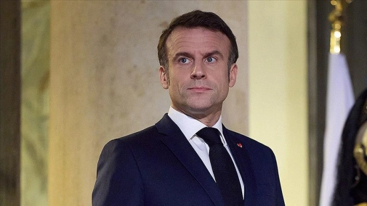 Macron, "arzu etmese de" gelecekte Ukrayna'da kara operasyonu gerekebileceğini söyled