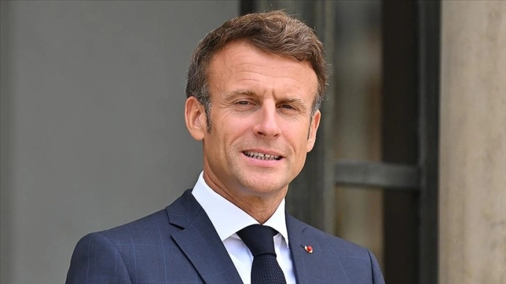 Macron'un milletvekillerinin elektrik tasarrufu önerileri, ülkede polemik konusu oldu