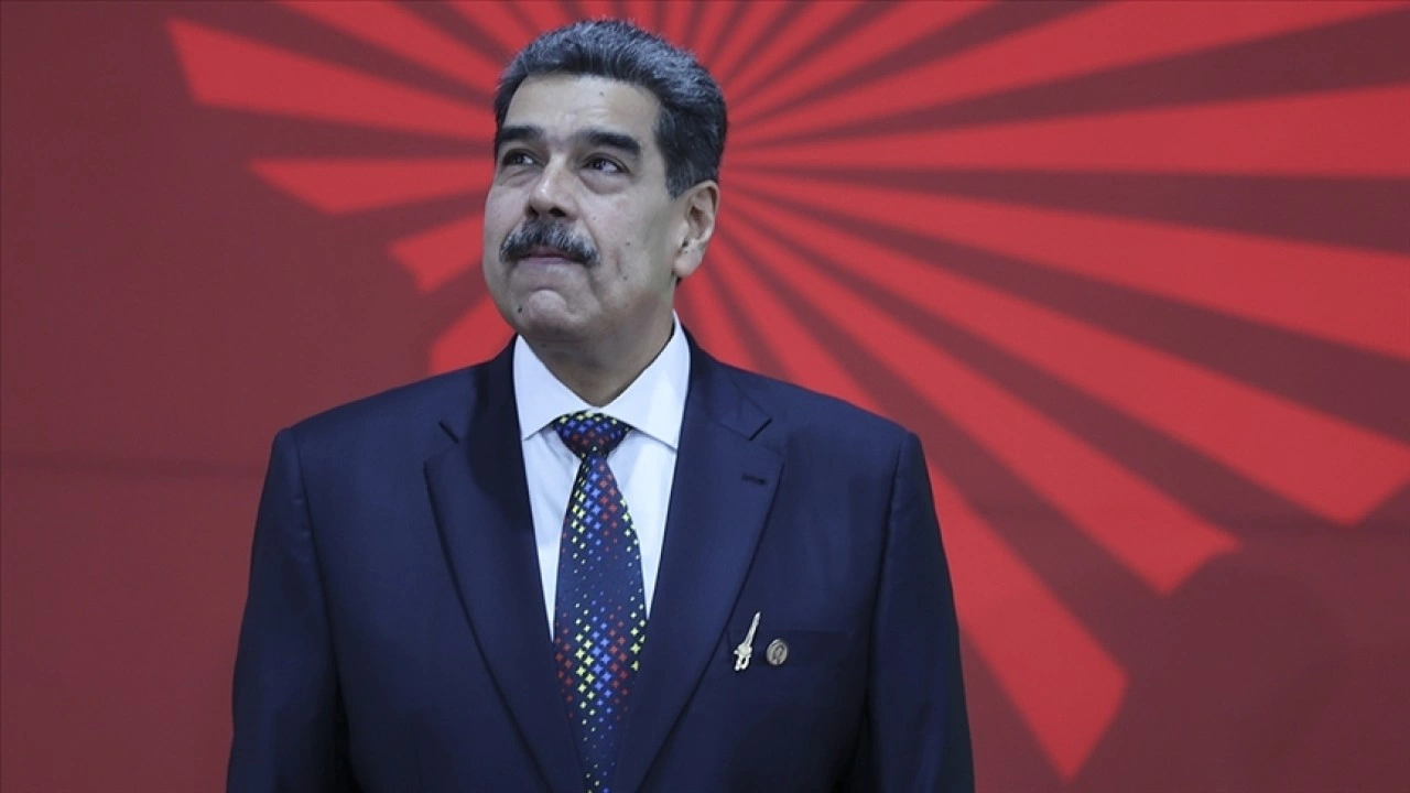 Maduro, ABD'nin kendisini tutuklama adımına karşı 4,5 milyonu aşkın milisi ülkede konuşlandırac