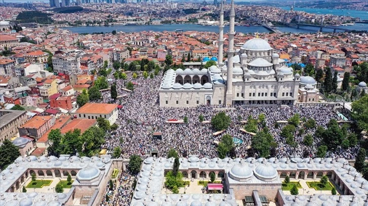 Mahmut Ustaosmanoğlu son yolculuğuna uğurlandı