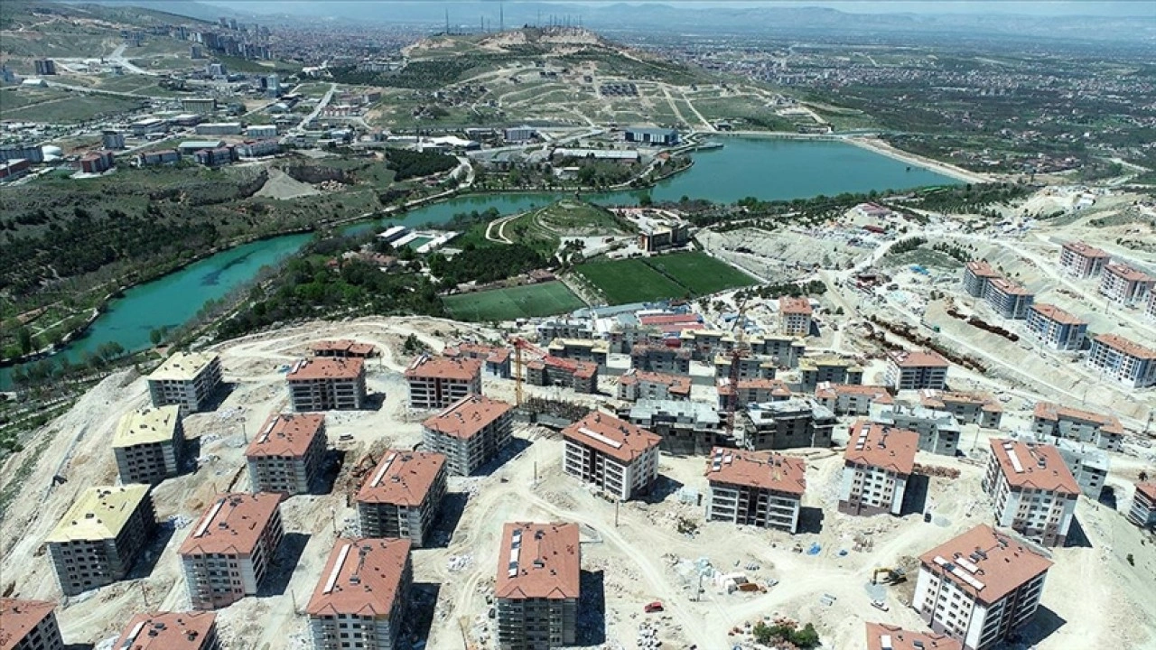 Malatya Bahçebaşı'nda inşa edilen 11 bin deprem konutunda sona gelindi