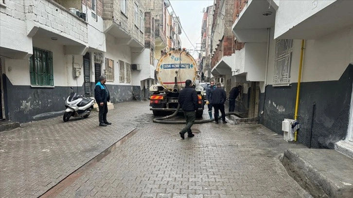 Malatya ve Şanlıurfa'da sağanak etkili oluyor