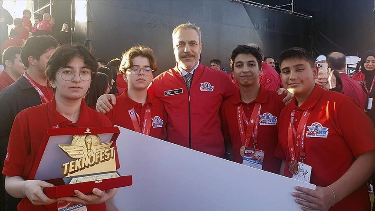 Malatyalı öğrenciler, TEKNOFEST KKTC'de turizm teknolojileri alanında birinci oldu
