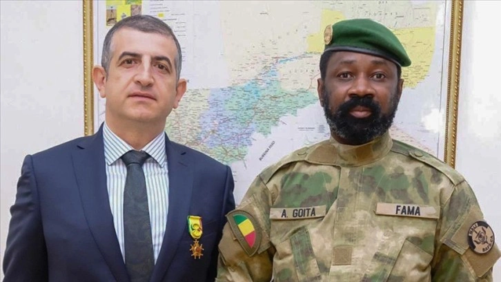 Mali'de Selçuk Bayraktar ve Haluk Bayraktar'a 