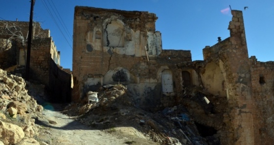 Mardin'de ‘tarih’ yıkılıyor