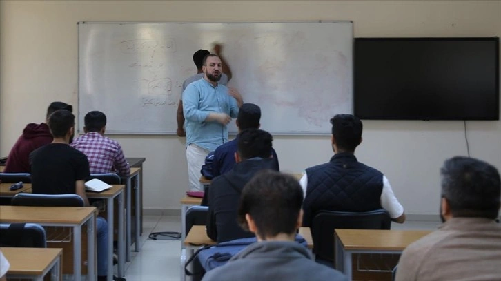 Mardin'deki Filistinli akademisyenin gözü kulağı hiç göremediği vatanında